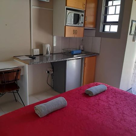 פולוקוואנה Chariots Guest House מראה חיצוני תמונה