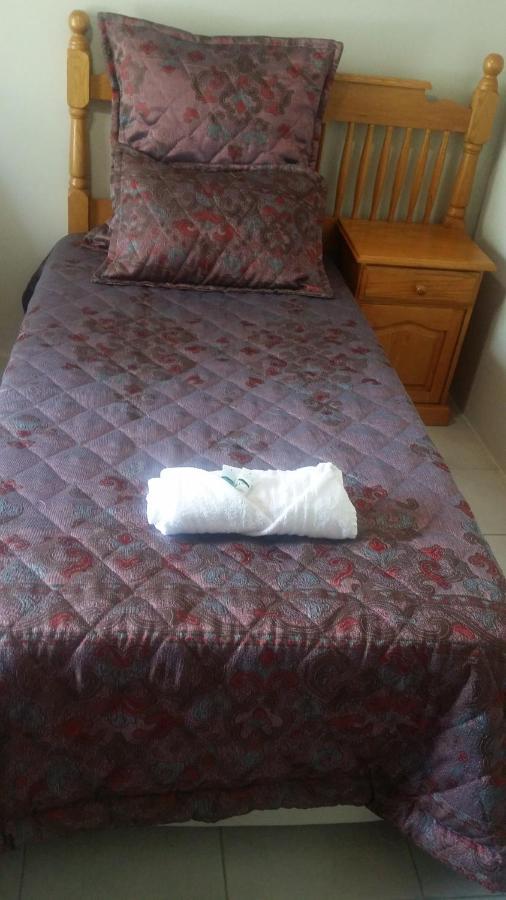 פולוקוואנה Chariots Guest House מראה חיצוני תמונה
